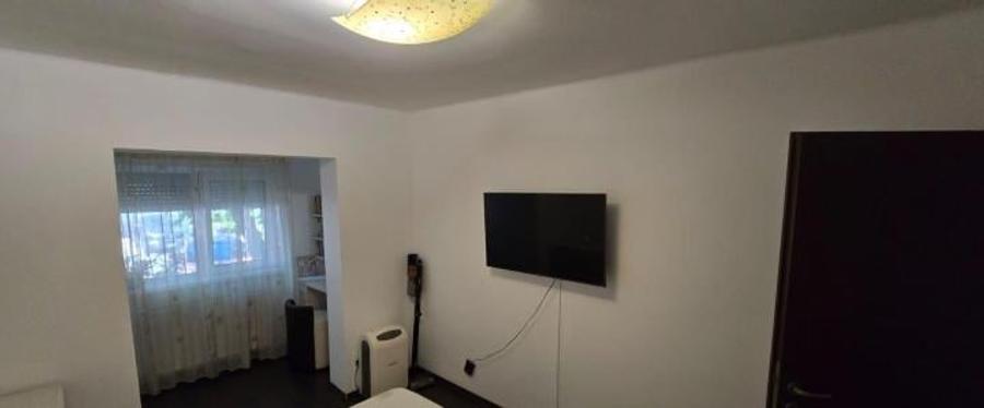 🙋Far🔸3 Camere Decomanate 76m² Mobilat Utilat Izolat Centrala pe Gaze - 2