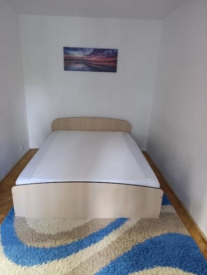 Apartament cu 3 camere nedecomandat în Mircea cel Bătrân