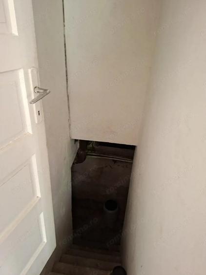 Casă cu 6 camere cu Teren 1000 Mp în 14 Mai