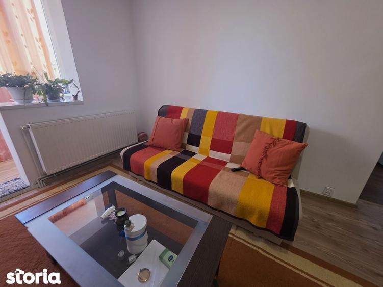 Apartament cu 3 camere în Astra