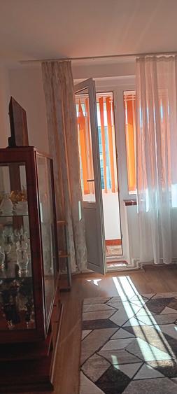 Apartament cu 2 camere semidecomandat în Vedea