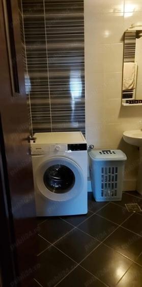 Apartament cu 3 camere decomandat în Florești