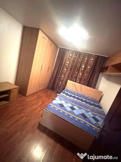 Apartament cu 3 camere decomandat în Telegrafului