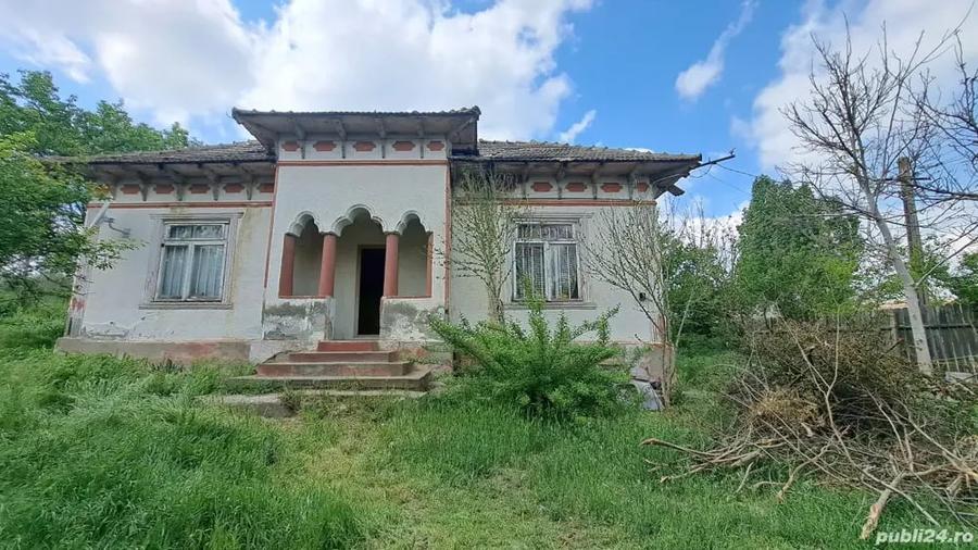 Casă cu 3 camere în Central