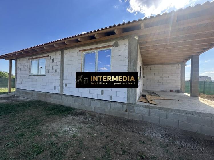 Casă individuală cu 3 camere cu Teren 570 Mp în Bărăbanț