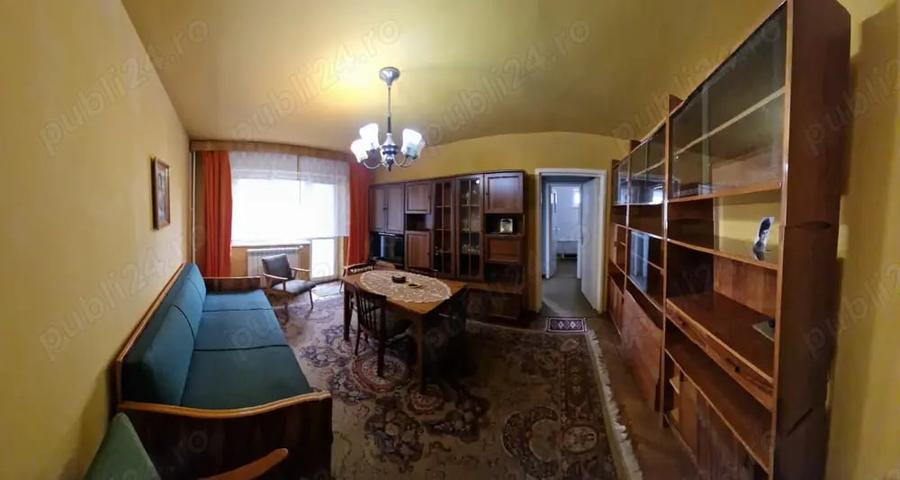 Apartament cu 3 camere semidecomandat în Central