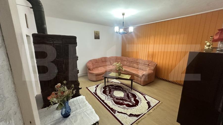 Casă cu 3 camere cu Teren 200 Mp în Central