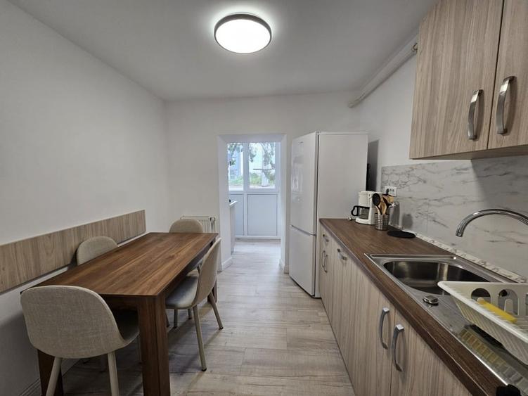 Apartament cu 2 camere decomandat în Faleza Nord