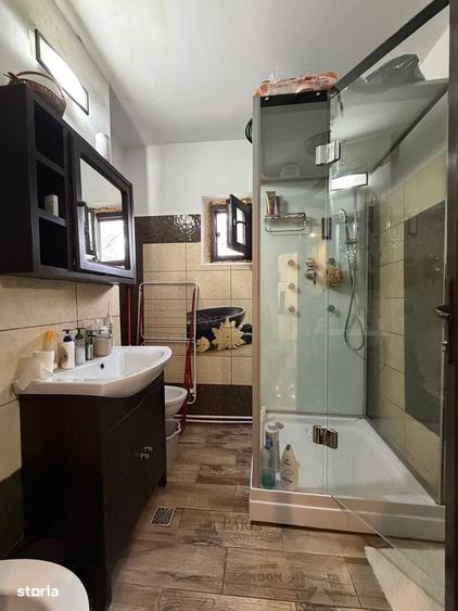 Apartament cu 2 camere decomandat, mobilat în Nicolina