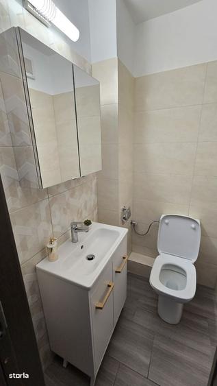 Apartament cu 3 camere decomandat în Găvana