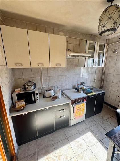 Apartament cu 2 camere semidecomandat în Aleea cu Cireși