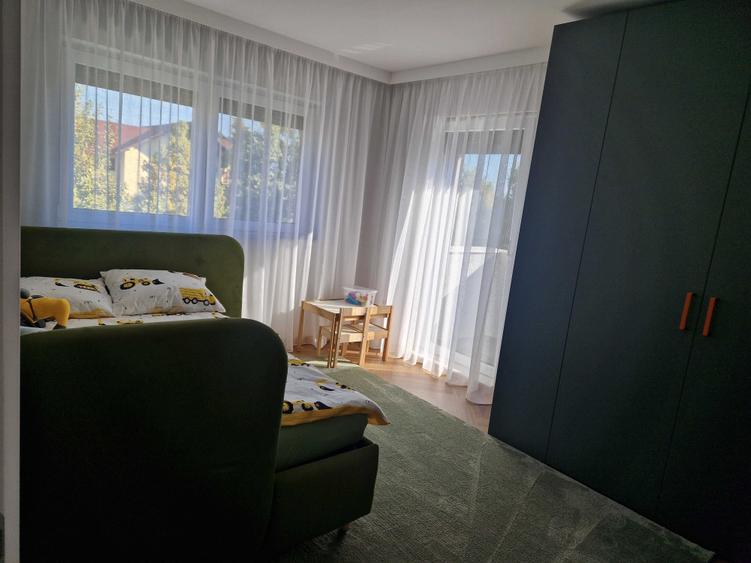 Casă cu 4 camere în Central