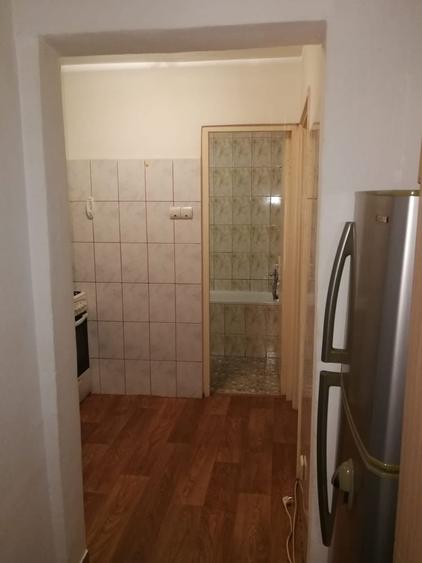 Inchiriez garsoniera, sect 4, Berceni, Str Alunisului, cu loc de parcare, pentru o singura persoana, parter, fara animale de companie, 1+1 garantie - 1