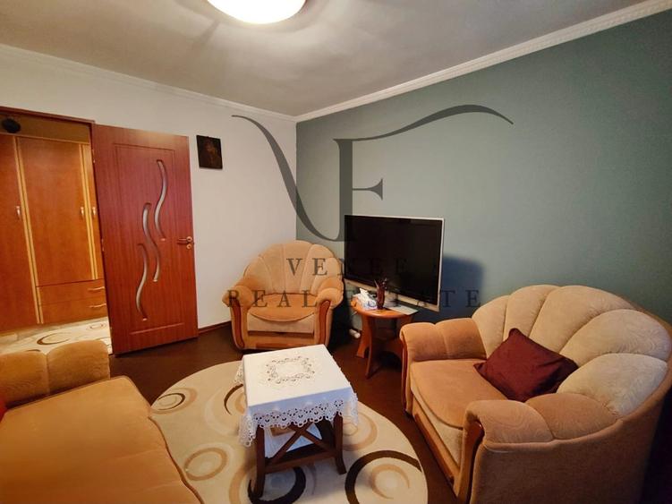 Apartament cu 3 camere decomandat în Obor