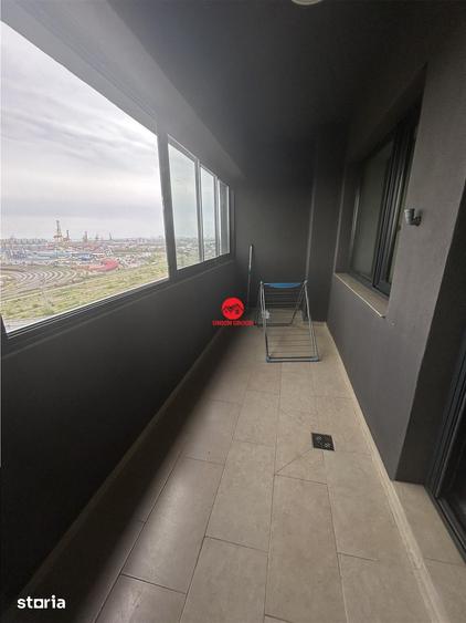 Apartament cu 2 camere decomandat în Far