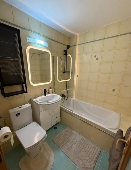 Apartament cu 2 camere decomandat în 13 Septembrie
