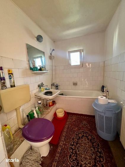 Apartament cu 4 camere decomandat în Central