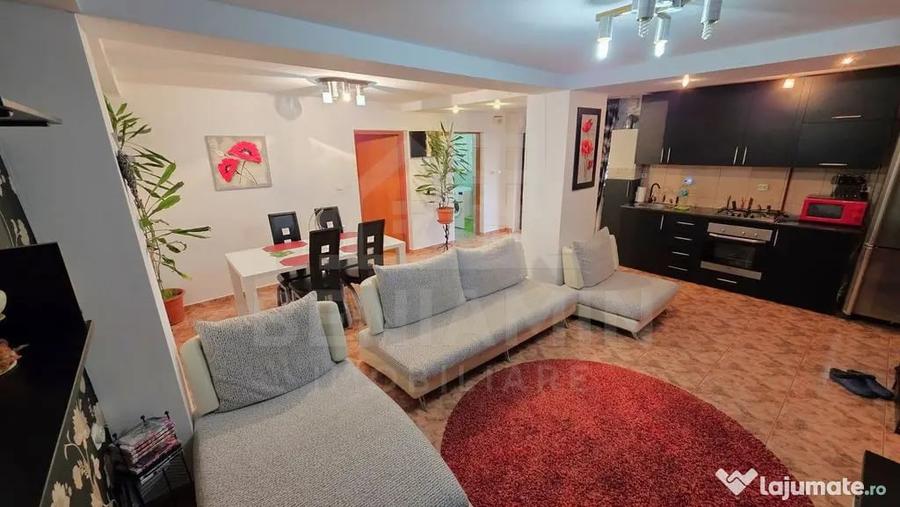 Apartament cu 3 camere semidecomandat în Craiovița Nouă