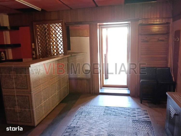 Casă cu 6 camere cu Teren 722 Mp în Aradului