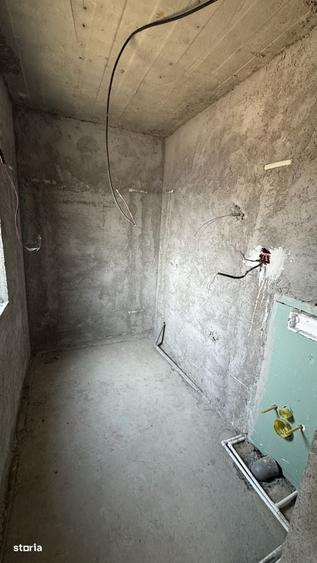 Casă cu 4 camere cu Teren 400 Mp în Exterior Vest