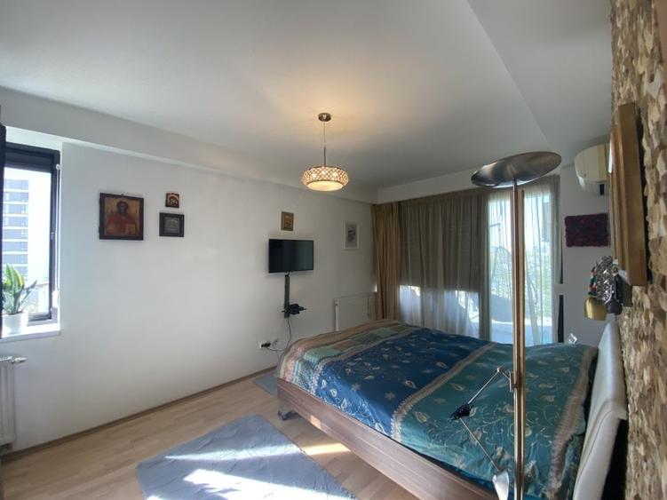 Apartament cu 4 camere decomandat, mobilat în Unirii