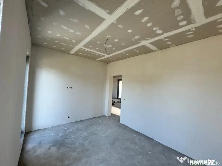 Casă cu 4 camere cu Teren 475 Mp în Mocira