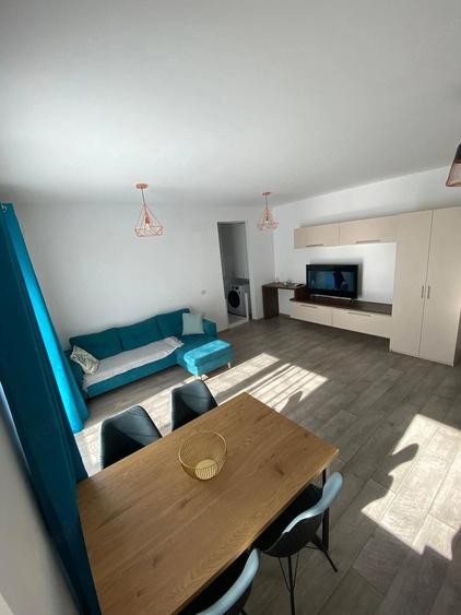 Apartament cu 2 camere semidecomandat în Central