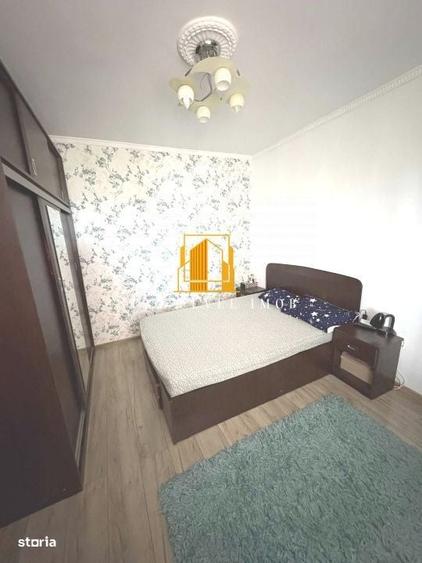 Apartament cu 3 camere decomandat în Bere