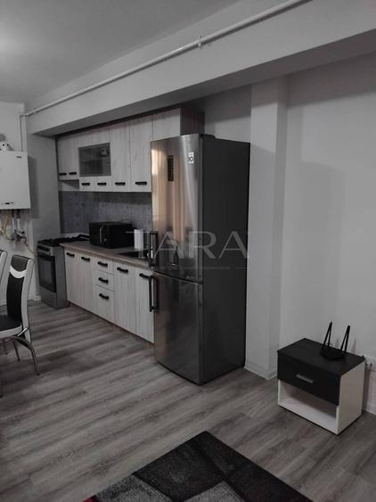 Apartament cu 2 camere semidecomandat, mobilat în Baciu — fotografia 2
