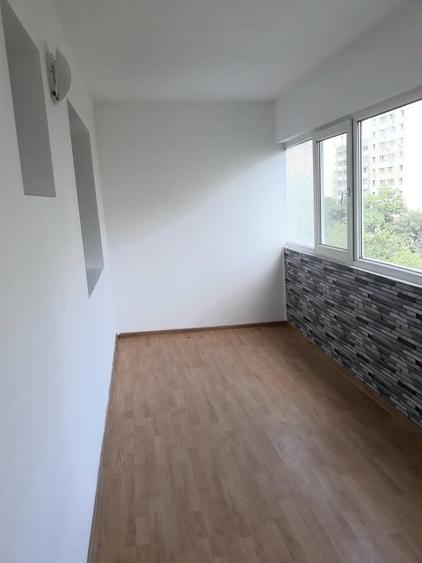 Apartament semidecomandat în Sud