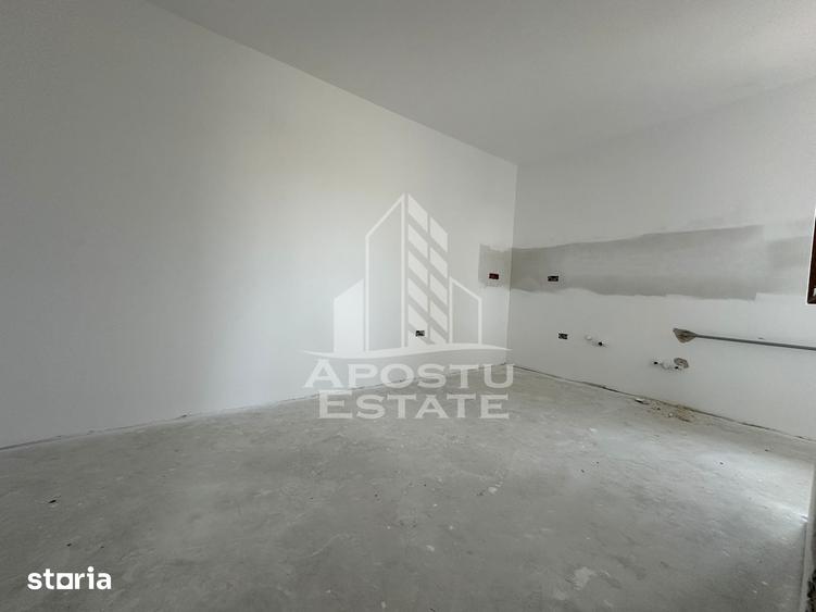 Casă cu 4 camere cu Teren 300 Mp în Circumvalațiunii