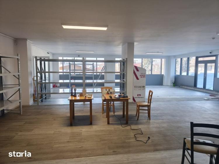 Spațiu comercial, de 267.4 mp, în Florești