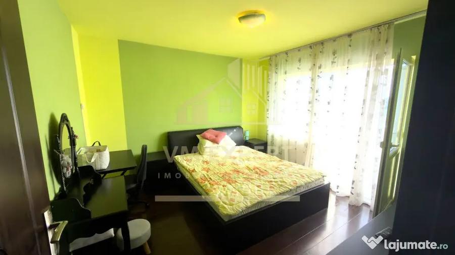 Apartament cu 3 camere decomandat în Sud