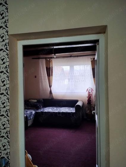 Casă cu 2 camere cu Teren 1200 Mp în Brestovăț