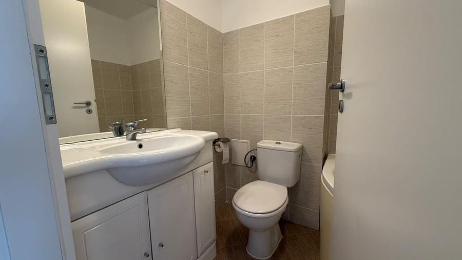 Apartament cu 3 camere semidecomandat în Chibrit