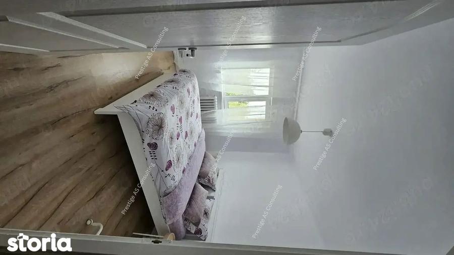 Apartament cu 3 camere decomandat, mobilat în Soarelui