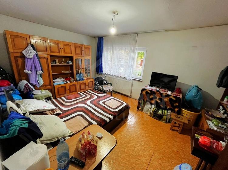 Apartament cu 2 camere decomandat, mobilat în Craiovița Nouă