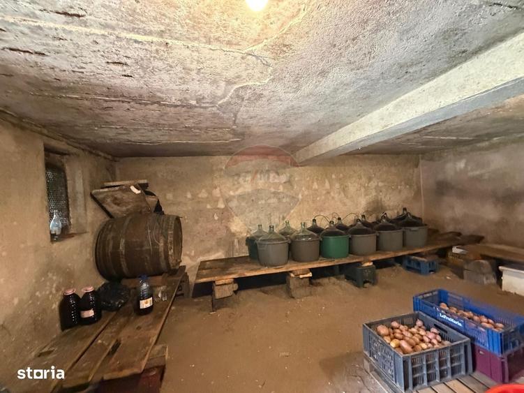 Casă cu 4 camere în Hovrila