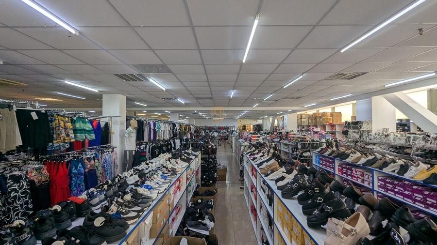 Spațiu comercial, de 526.78002929688 mp, în Berceni