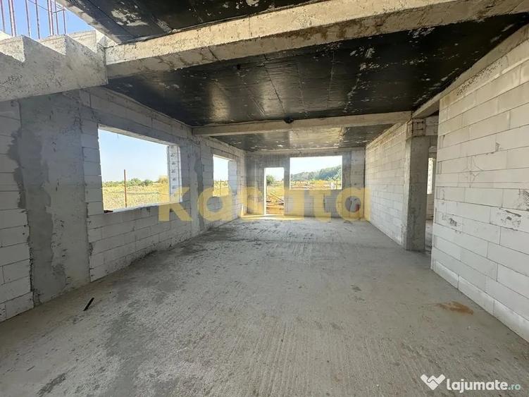Casă cu 4 camere cu Teren 420 Mp în Țegheș