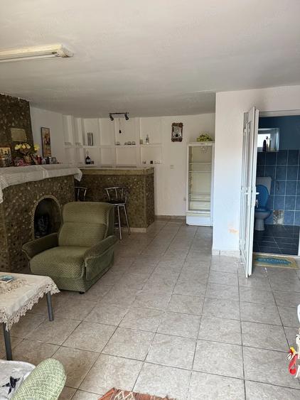 Casă cu 7 camere cu Teren 2759 Mp în Chizătău