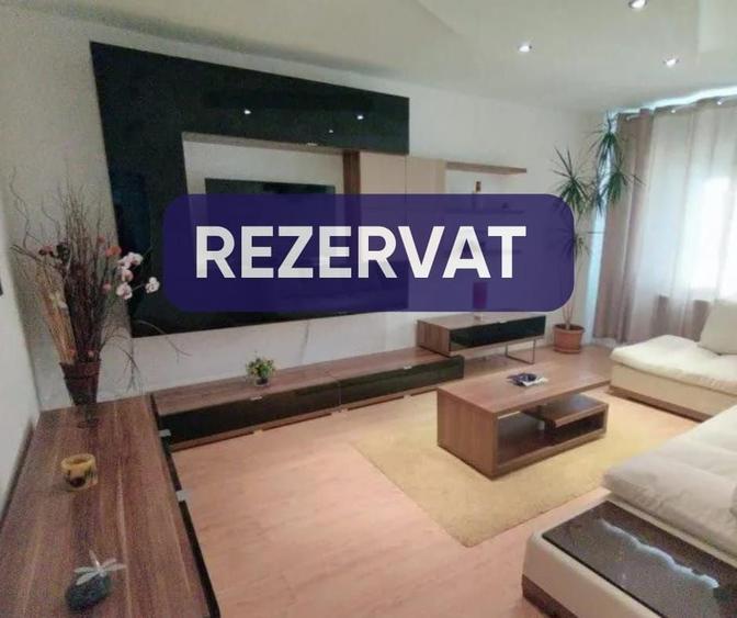 Apartament cu 3 camere decomandat în Micălaca
