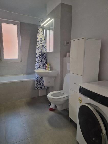 Apartament cu 2 camere semidecomandat în Spitalul Județean