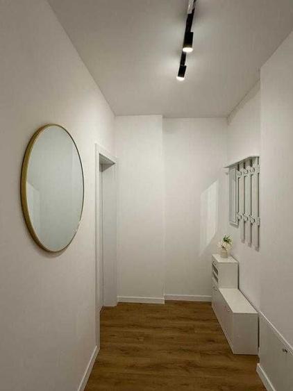 Apartament cu 2 camere decomandat în Noua