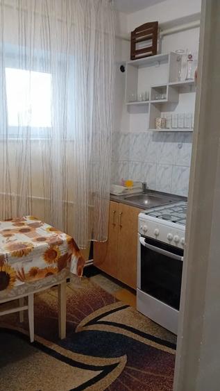 Apartament cu 3 camere decomandat în George Enescu