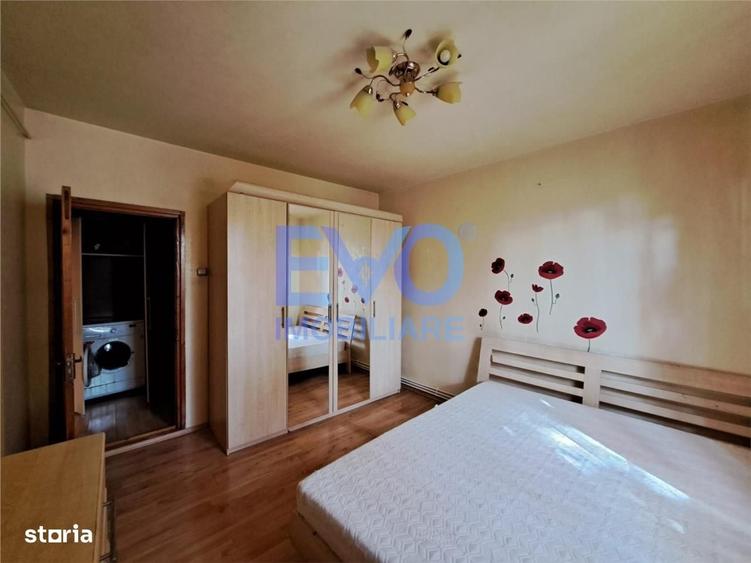 Apartament cu 3 camere semidecomandat în Tătărași