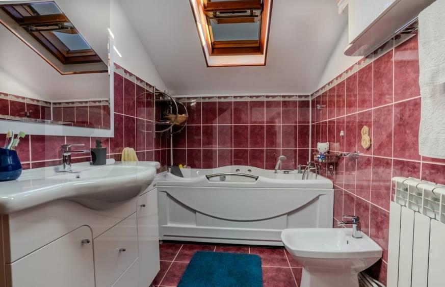 Casă individuală cu 3 camere cu Canalizare în Tătărași