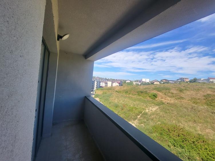 Garsonieră decomandată în Vișani