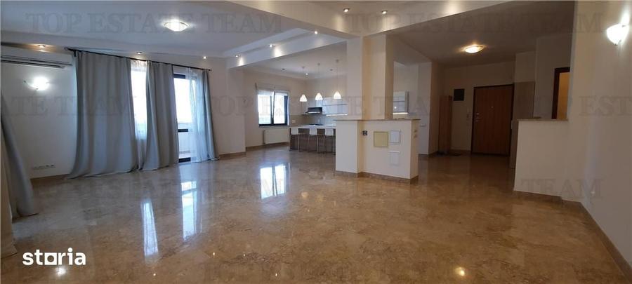 Apartament cu 4 camere în Aviatorilor