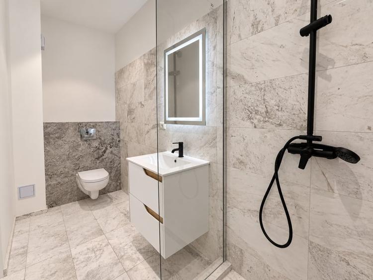 Apartament cu 4 camere decomandat, mobilat în Domenii